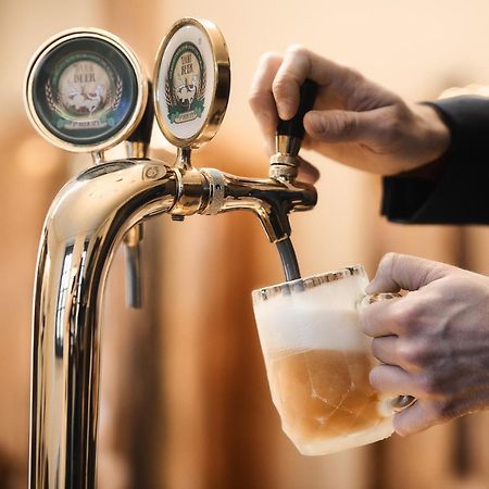 Spa Beerland Chateaux - U Zlate Hrusky / At Golden Pear Praha Bagian luar foto