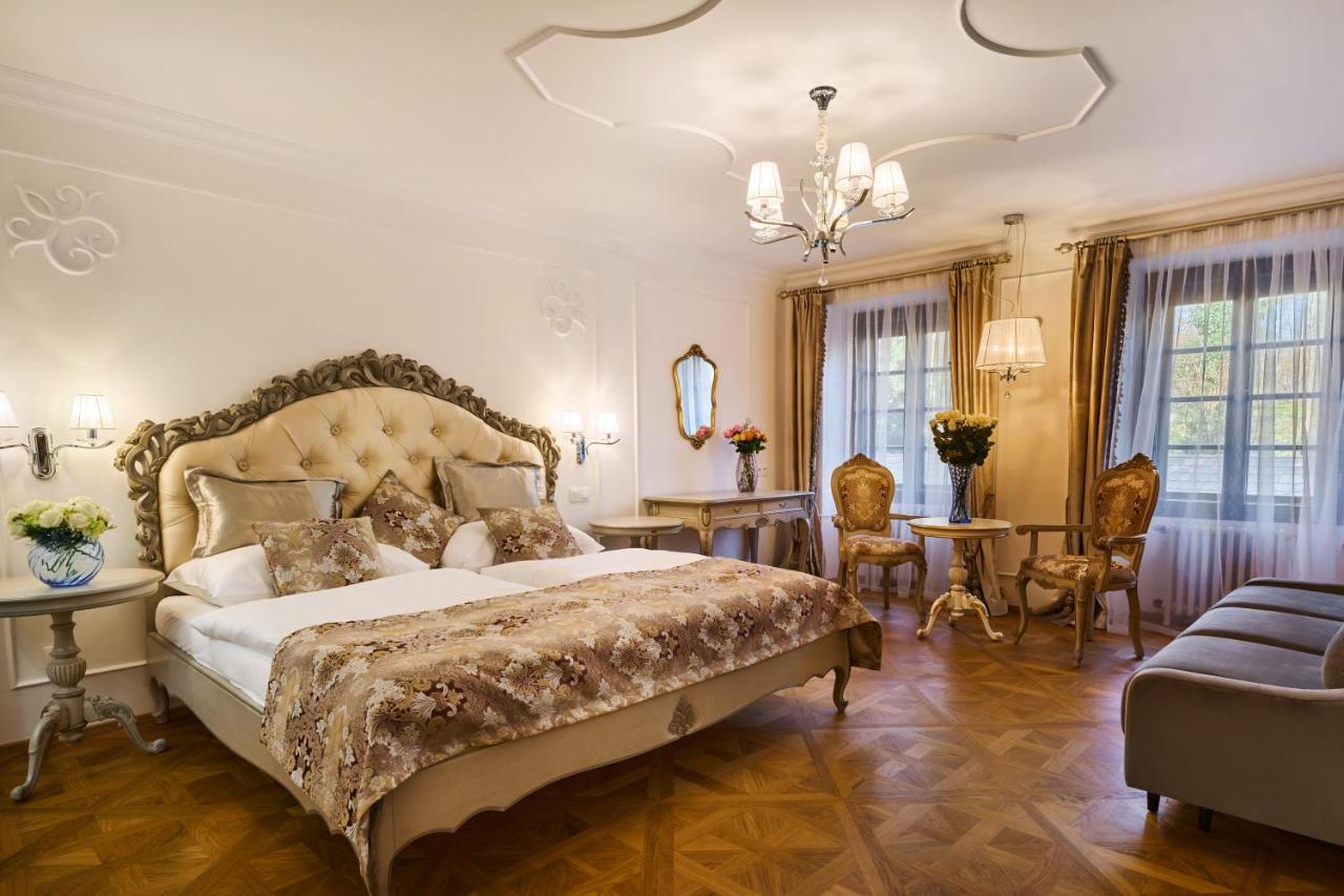 Spa Beerland Chateaux - U Zlate Hrusky / At Golden Pear Praha Bagian luar foto
