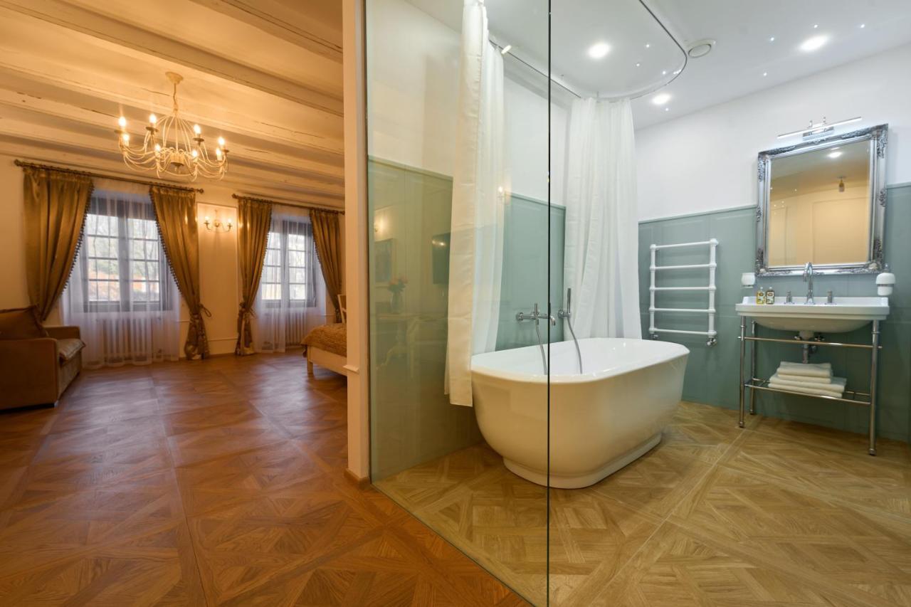 Spa Beerland Chateaux - U Zlate Hrusky / At Golden Pear Praha Bagian luar foto