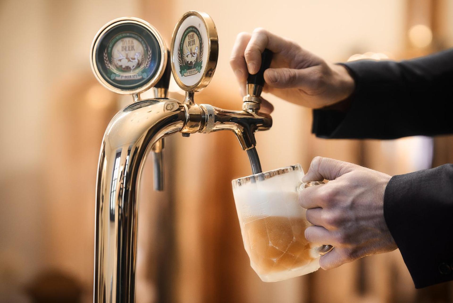 Spa Beerland Chateaux - U Zlate Hrusky / At Golden Pear Praha Bagian luar foto